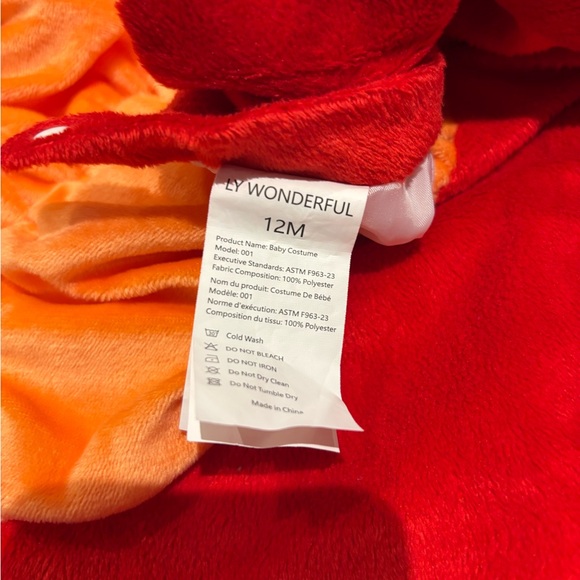 Baby Lobster Costume - Picture 3 of 4